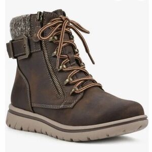New In Box- Cliffs by White Mountain Women's Hearten Brown Boots Size 7